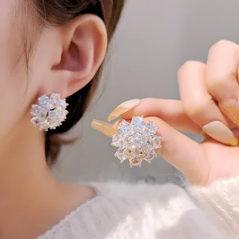Nova Moda Južnokorejski Majhne Priljubljena Premium Pearl Cvet Uhani, Uhani Ženski Luksuzni Srebrno Iglo Uhani Na Debelo
